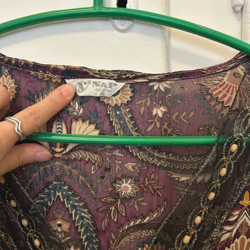 Blouse with lacouri pattern like new, size XL