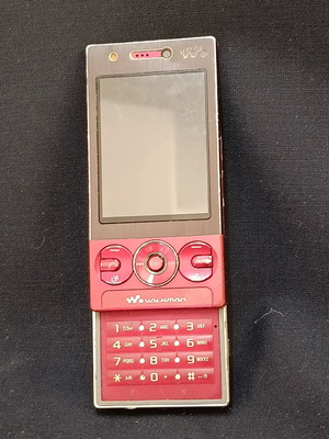 Sony Ericsson W705 κόκκινο κινητό τηλέφωνο
