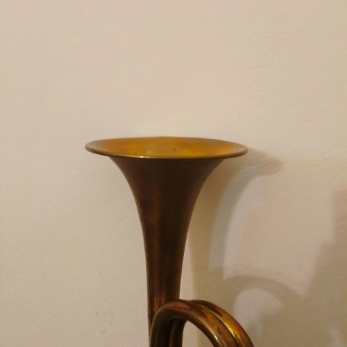 Bronze vintage bugle used, length 47cm