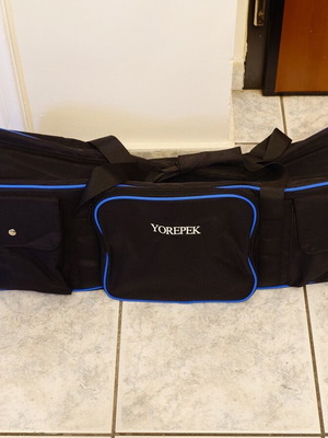 Walimex and Yorepek camera equipment carrying bags