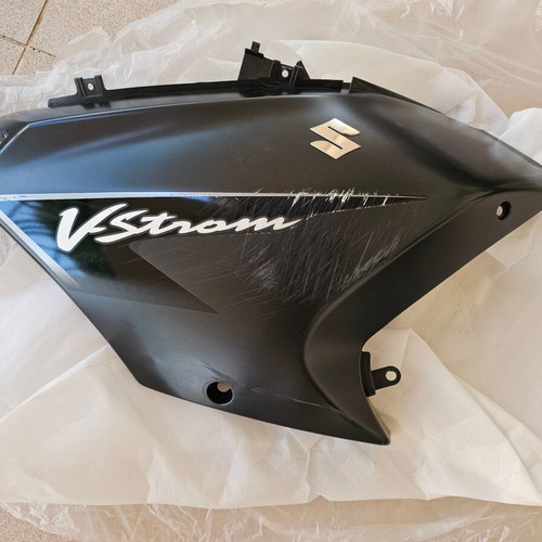 Left plastic fairing for Vstrom 650 2004-2011 used, black matte