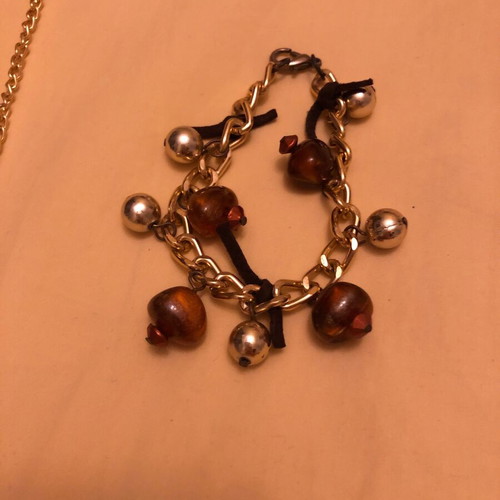 Necklace and bracelet like new, set of 2 pieces