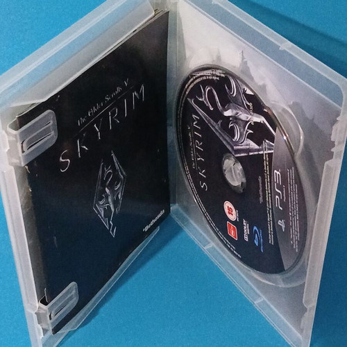 The Elder Scrolls V Skyrim PlayStation 3 game like new