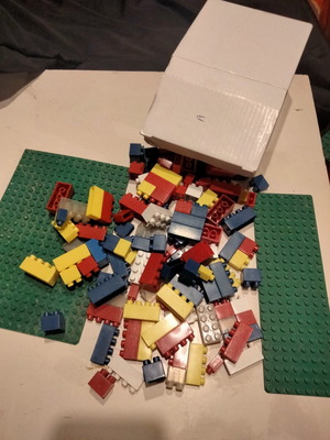 Τουβλάκια συμβατά Lego μεταχειρισμένα, πακέτο με 2 πράσινες βάσεις, ~200γρ