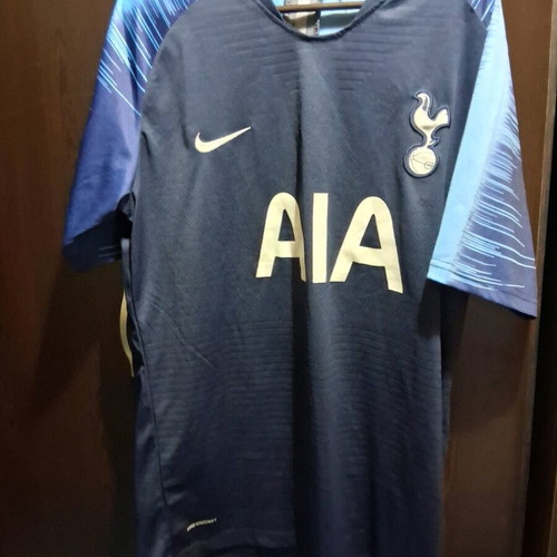 Tottenham jersey used, size Medium, official replica