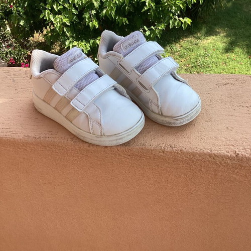 Adidas girls' athletic shoes used, size 23, white and pink