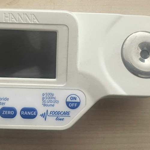 Digital refractometers like new for salinity and Brix measurements by Hanna