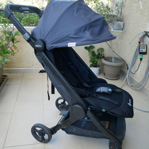 Ergobaby Metro+ stroller like new, compact and lightweight, Slate Grey