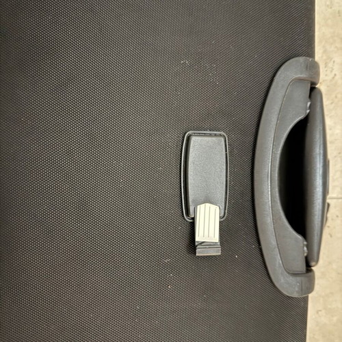 Laptop black fabric cabin travel suitcase like new with 4 wheels