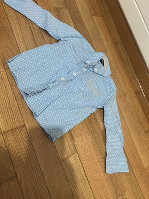 Polka dot shirt like new, nine months