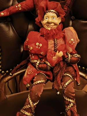 Decorative juggler new