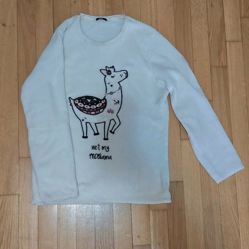 Women's fleece pajama like new, white with llama design
