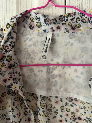 Stradivarius floral shirt like new, multicolor, size S