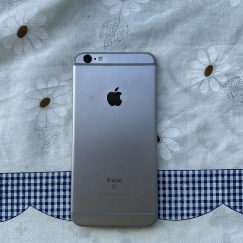 iPhone 6s Plus 64GB like new with case silver