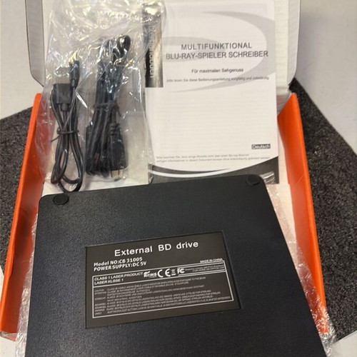 Blu-Ray/DVD CB31005 External Writer with USB Hub new