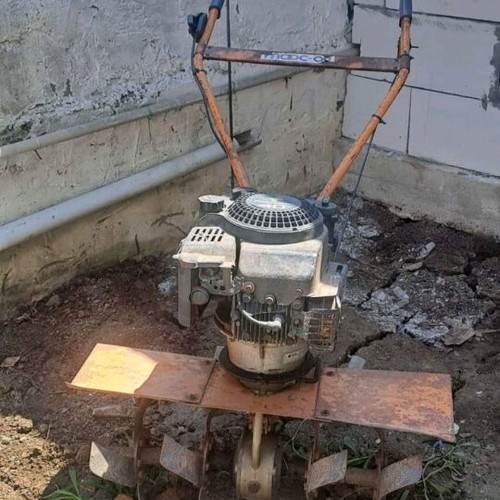 Tiller used with extra blades for extension