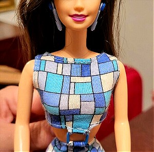 2000 Barbie Teresa Hip to be Square