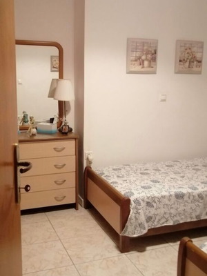 Set of 2 Single Beds with Mattresses and Nightstand like new