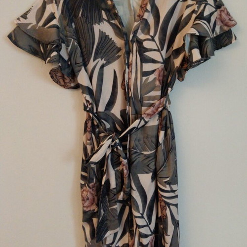 Misskoo women's floral dress M like new, colorful