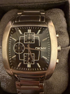 DKNY men's watch with chronograph like new, silver