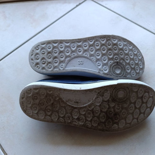 Junior children's shoes size 33 used