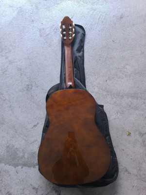 Stagg classical guitar with case, nylon strings, 4/4 size