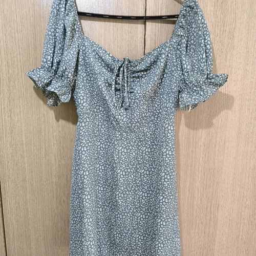 Shein summer dress like new, size L, pistachio green