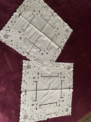 Cutwork table linen set white cotton, like new