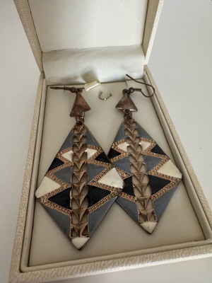 Statement geometric earrings like new, blue, gray, white, vintage style