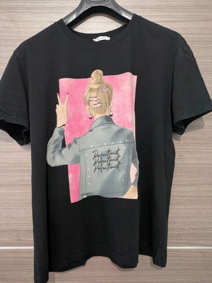 Pink Woman Black T-shirt Size L Like New
