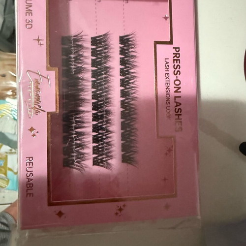 Emanouela Cosmetics lashes new with twinkle