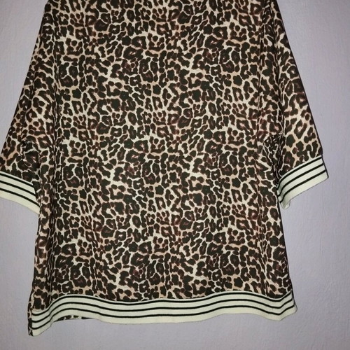 Access blouse size M like new
