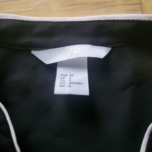 H&M black shirt like new, size M