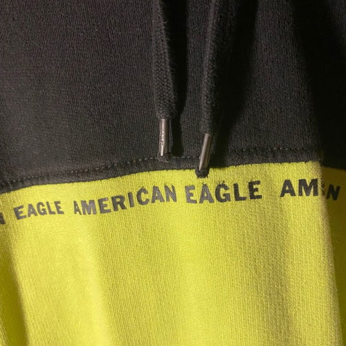 American Eagle sweatshirt like new, black and green