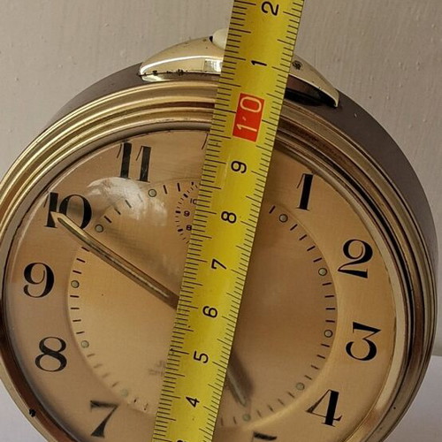 Junghans table clock wind-up like new, brown color