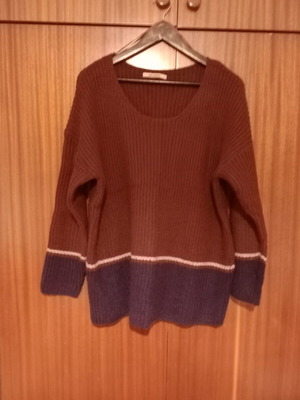 Attrattivo knitted sweater like new, burgundy and blue, size Large