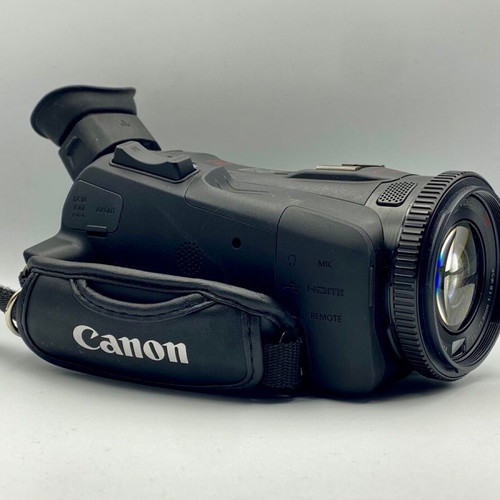 Canon Legria HF30 video camera like new