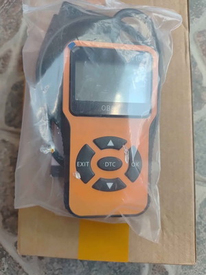 OBD2 Diagnostic Tool compatible with all OBD2 cars