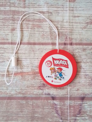 Knaxiade BTV plastic pendant like new