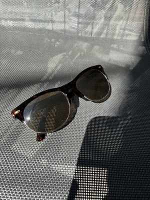 Marylin Monroe sunglasses like new, black and brown