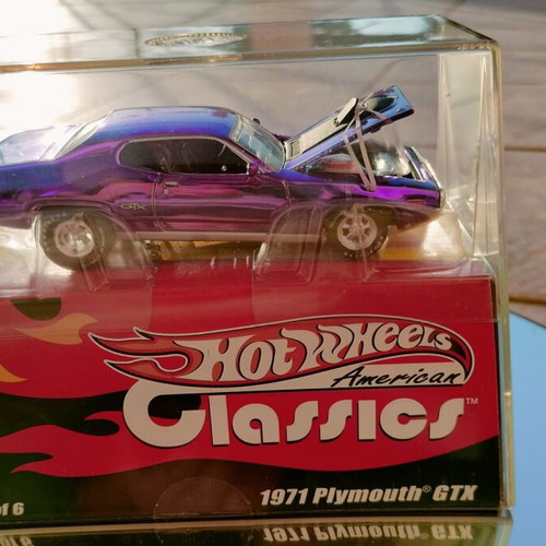 Hot Wheels 1971 Plymouth GTX American Classics Series 1:43 new