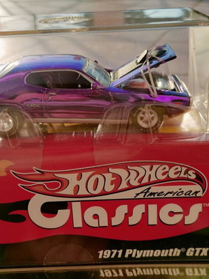 Hot Wheels 1971 Plymouth GTX American Classics Series 1:43 new