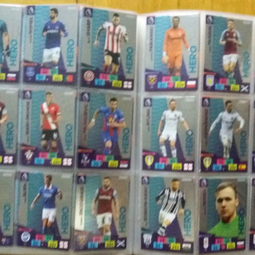 Premier League 2020-2021 Adrenalyn XL album with 425/468 cards like new