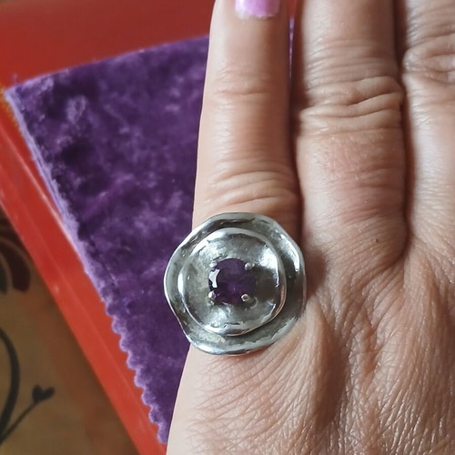 Ring with amethyst silver 925, 9.5 grams, like new
