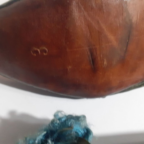 Vintage pasoumaki shoes used with fine wire decoration