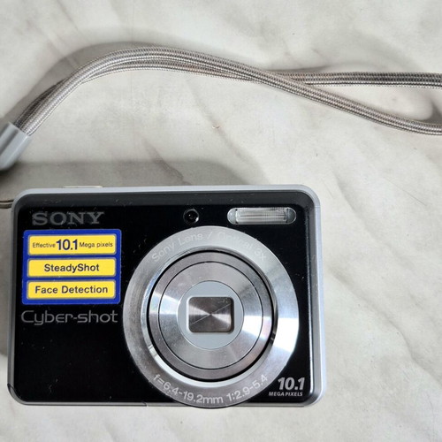 Sony Cyber-shot DSC-S930 digital camera used, for repair or spare parts