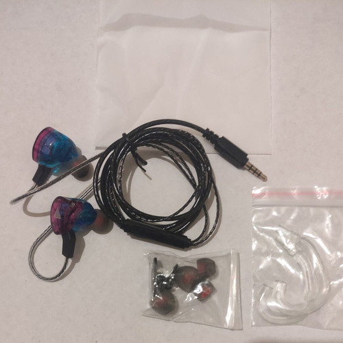 QKZ AK6 earbuds new, 2 pairs with microphone and volume control