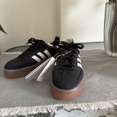 Adidas Samba shoes brand new, size 38.5-39, black