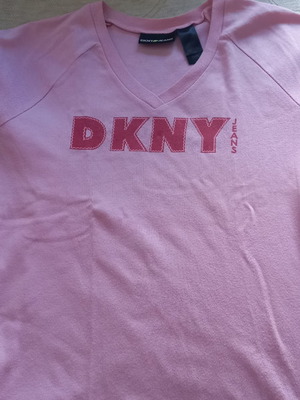 Πόλο μπλουζάκι DKNY μεταχειρισμένο, μέγεθος M, μωβ