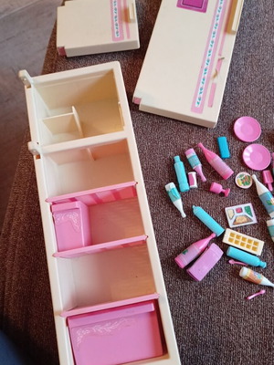 Ψυγείο Barbie vintage μεταχειρισμένο, χαλασμένες πόρτες